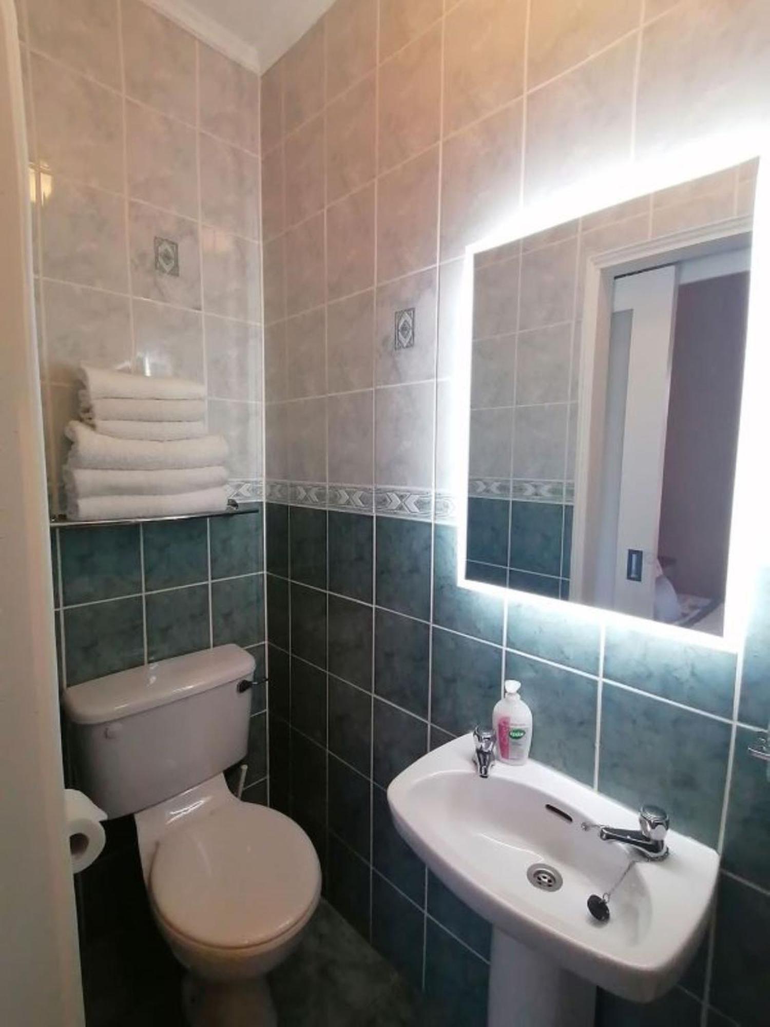 Hilltop B&B Kilkee Kamer foto